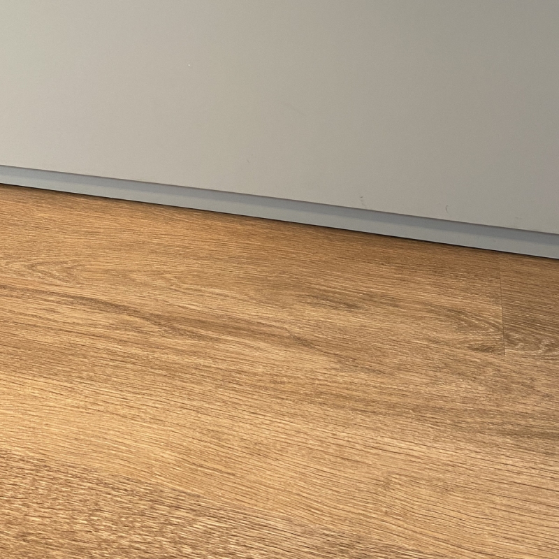 Piso Vinílico Graddus Linha Residence Pine 2mm x 22,86cm x 121,92cm