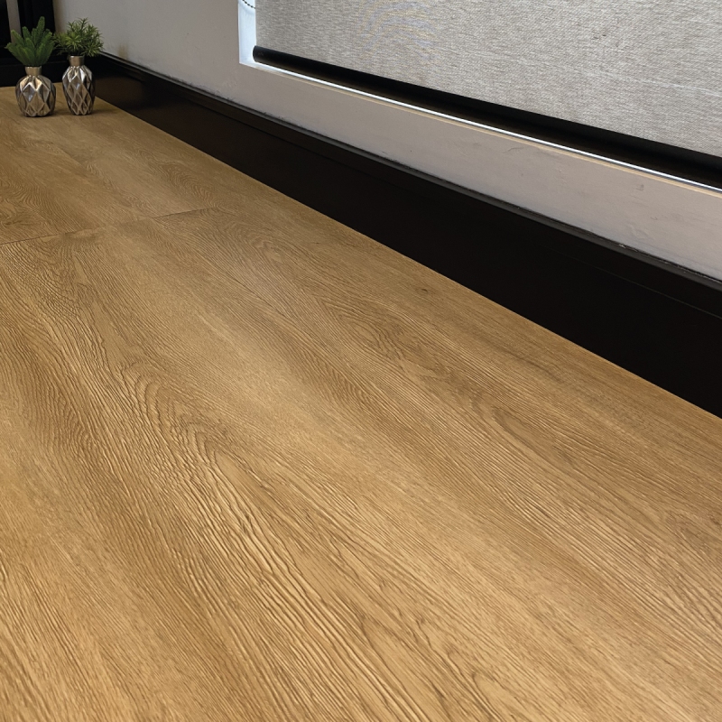 Piso Vinílico Graddus Linha Residence Pecan 2mm x 22,86cm x 121,92cm